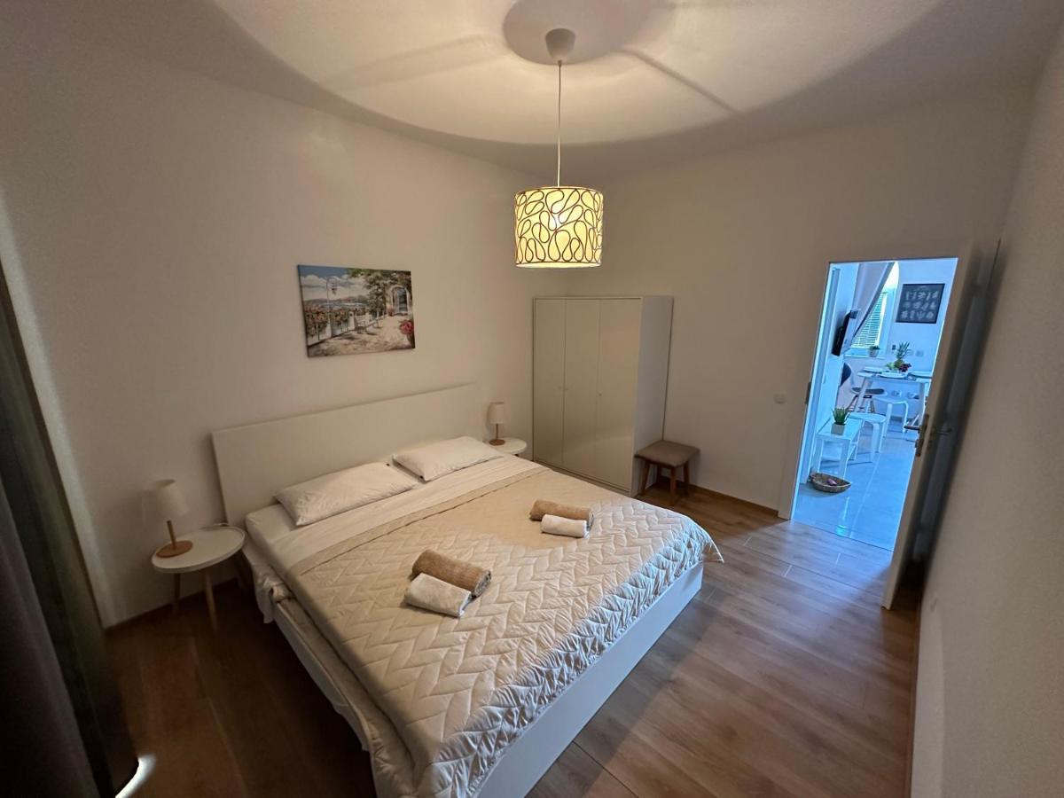 Apartman Diana マリ・ロシニュ エクステリア 写真